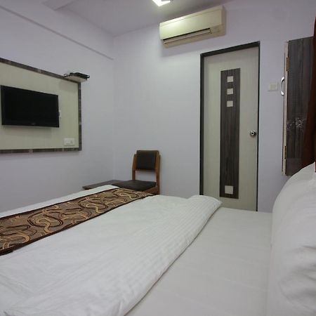 Hotel Apex ナビムンバイ エクステリア 写真